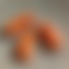 Perle tube incurvé orange et dorée acrylique 34x13mm por6-19