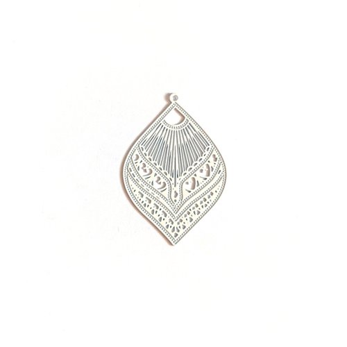 Estampe filigrane goutte blanche 39x26mm geblc-15