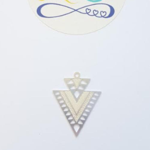 *estampe double triangle argenté 20x17mm ar52-2.*