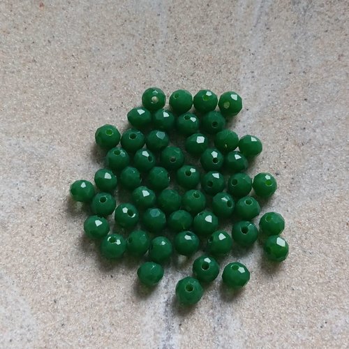 *perles à facettes vertes 4x3mm x50 pve11-5*