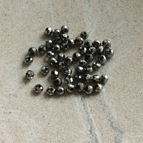 Perles rondelles à facettes argentées en verre 4x3mm x50 par3-14