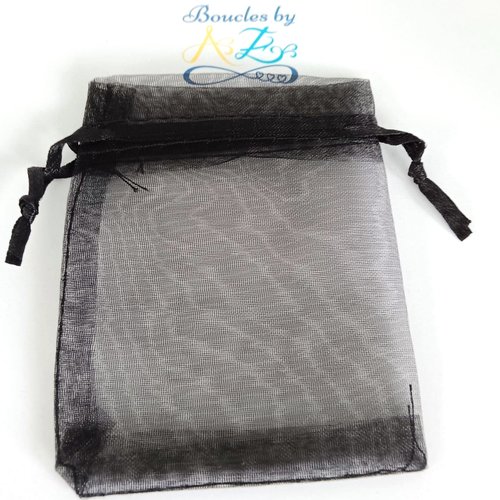 Pochette cadeau noire 9x7cm pre-10