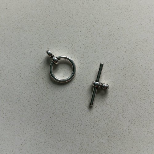 Fermoir t en métal argenté 12mm dest094