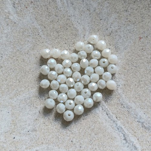 Perles rondelles à facettes blanches 4x3mm x50 pblc4-21