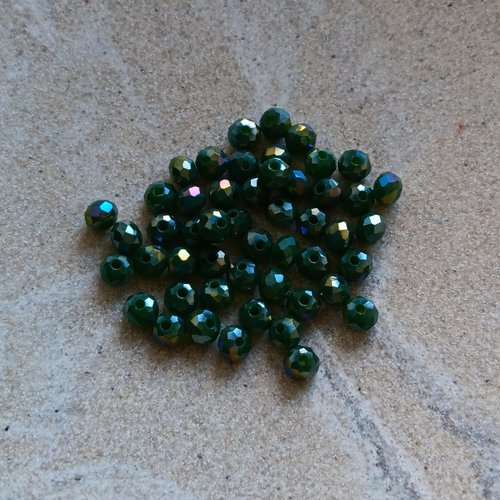 Perles rondelles à facettes vertes 4x3mm x50 pve4-13