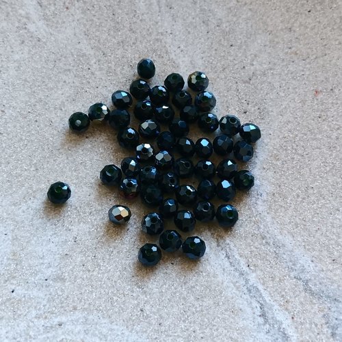 Perles rondelles à facettes vertes 4x3mm x50 pve7-23
