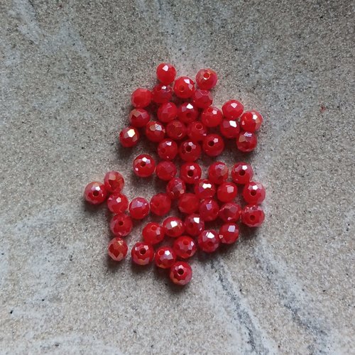 Perles rondelles à facettes rouges 4x3mm x50 prou4-11