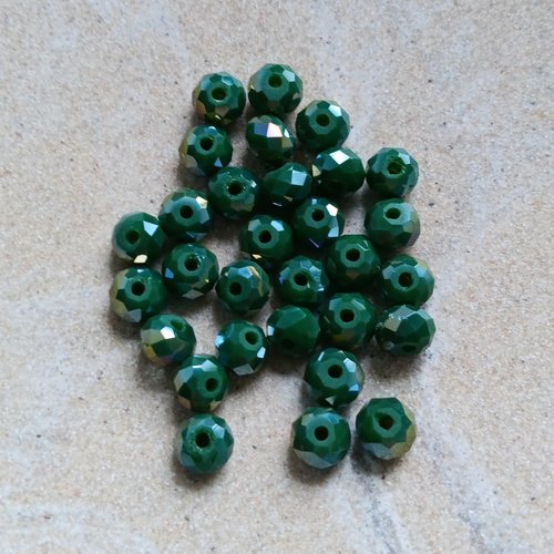 Perles rondelles à facettes vertes 6x4mm x30 pve9-16