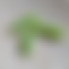 Perle tube incurvé vert marbré en acrylique 31x9mm pve5-1