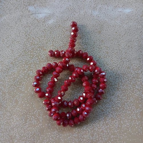 Fil de perles rondelles à facettes rouges en verre 6x4mm x90perles vprou5-14