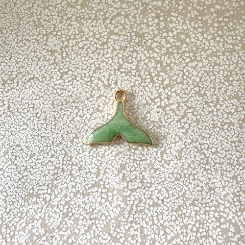 Breloque émaillée queue de baleine verte – métal doré – 15 × 17,5 mm ve32-7