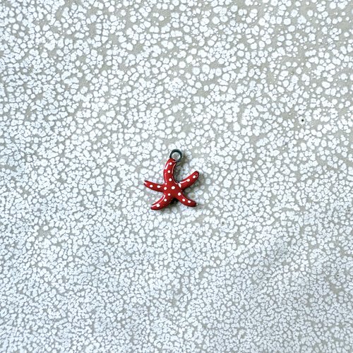 Breloque étoile de mer émaillée rouge en acier inoxydable 304 argenté – 10,5 x 10 mm rou21-4