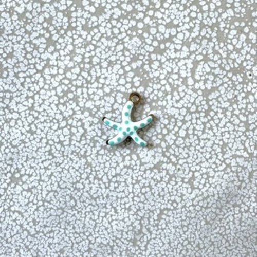 Breloque étoile de mer émaillée blanche en acier inoxydable 304 doré – 10,5 x 10 mm blc26-3