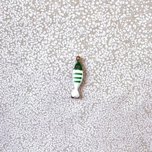 Breloque poisson émaillée vert en acier inoxydable doré 304 – 18x5 mm ve33-1