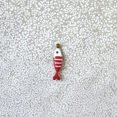 Breloque poisson émaillée rouge en acier inoxydable doré 304 – 18x5 mm rou21-6