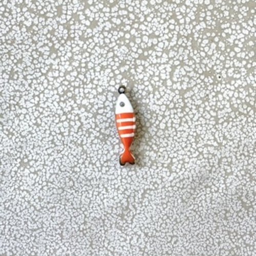 Breloque poisson émaillée orange en acier inoxydable argenté 304 – 18x5 mm or13-6