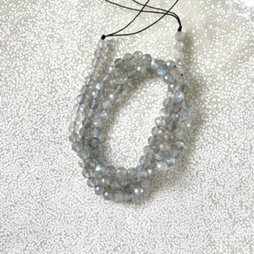 Perles rondes facettées en labradorite naturelle – 4 mm – lot de 10 perles ou fil 38 cm pp1-102