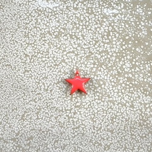 Sequin émaillé étoile orange 12x13 mm laiton doré – breloque étoile bijoux diy or3-6