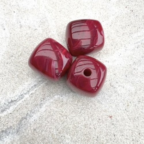 Perle carrée marbrée bordeaux en acrylique 17 mm – perle moderne pour bijoux diy prou7-13