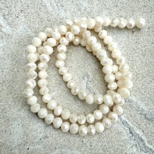 Perles rondelles à facettes beige brillant en verre 4x3 mm – fil de 38 cm environ 110 perles pblc8-11