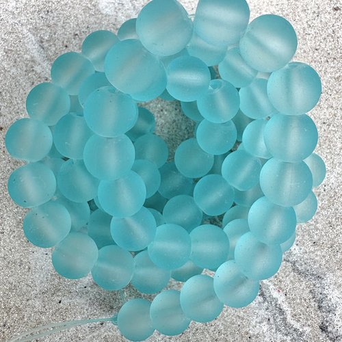 Perles rondes en verre dépoli bleu 8 mm – fil d'environ 100 perles ptu8-24