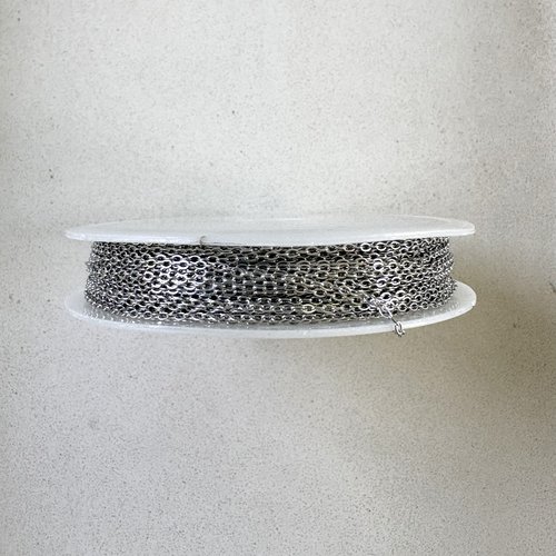Bobine de 10 mètres de chaîne maille ovale soudée en acier inoxydable 304 argentée – maille 1,6x1,3 mm cha-67b