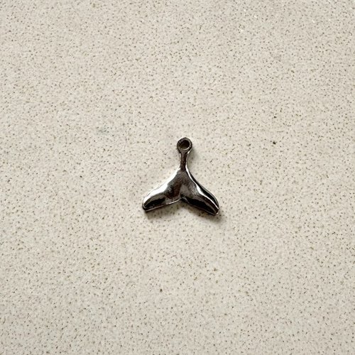 Breloque queue de baleine en acier inoxydable 304 argentée 11x11 mm ar67-4