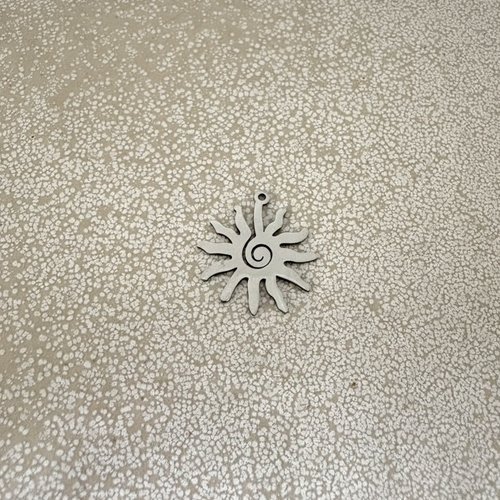 Pendentif soleil en acier inoxydable 201 argenté – 23 × 21 mm ar64-6