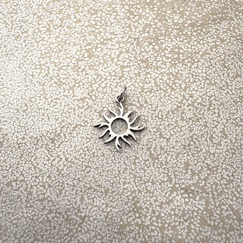 Breloque soleil en acier inoxydable 201 argenté – 17 × 16 mm ar65-1