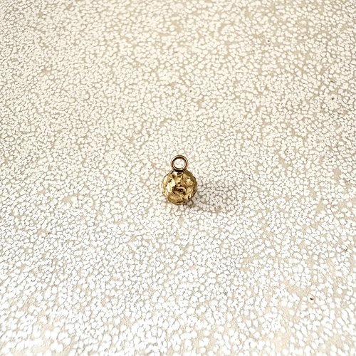 Breloque boule texturée en acier inoxydable 304 doré pvd – 9 × 6 mm do48-9