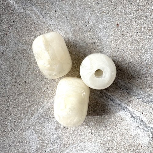 Perle tube en acrylique imitation pierre gemme ivoire – 20 × 15 mm pblc7-23