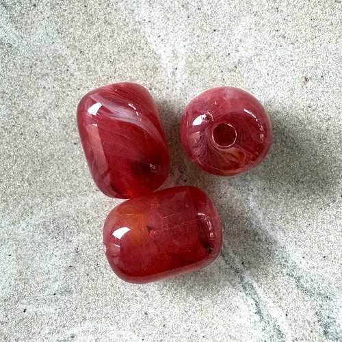 Perle tube en acrylique imitation pierre gemme rouge translucide – 20 × 15 mm prou7-6