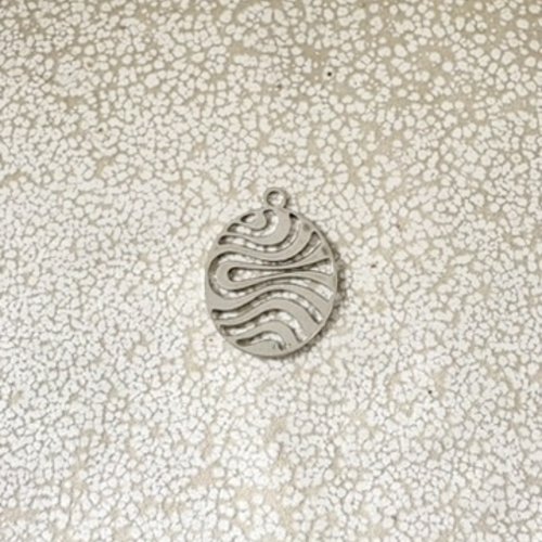 Breloque filigrane ovale en laiton argenté – 16 × 12 mm ar65-4