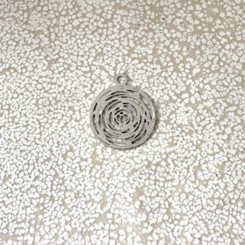 Breloque filigrane ronde en laiton argenté – 16 × 12 mm ar65-7