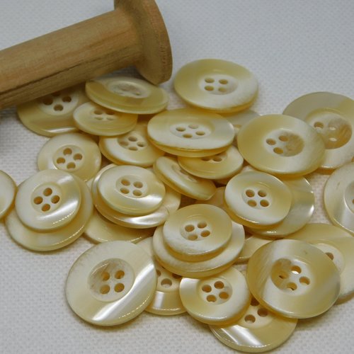 Bouton beige - taille 20 mm -