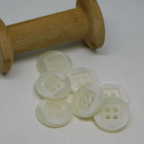 Bouton rond blanc 4  trous - taille 15 mm -