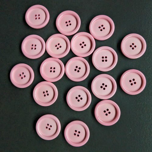 Lot de 18 boutons classiques unis rose clair 28mm
