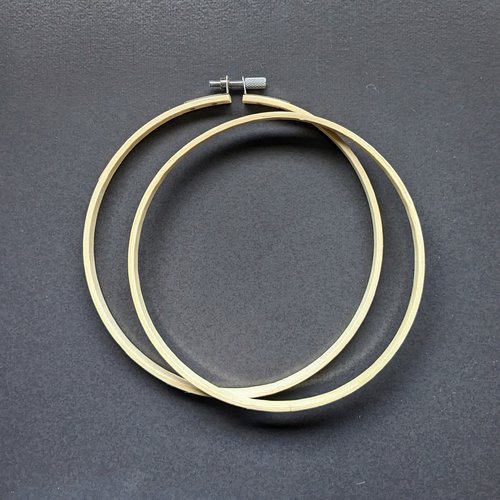 Cercle à broder ou tambour de broderie en bambou 16,5cm