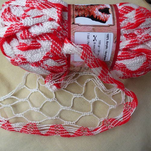 laine mirabella coloris blanc et rouge clair pour écharpe à volants avec  une bordure fantaisie - Un grand marché