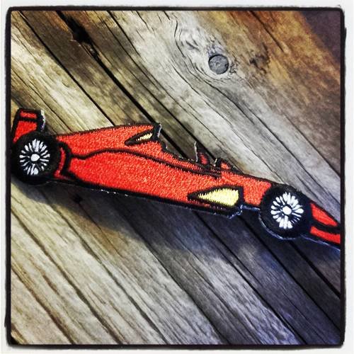 Voiture. autocollant,stickers,thermocollant pour tissu. 