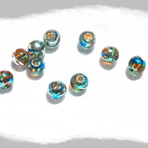 Perles rondes dominante bleu 