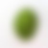 Une perle, palet torsadé de couleur vert 4cm