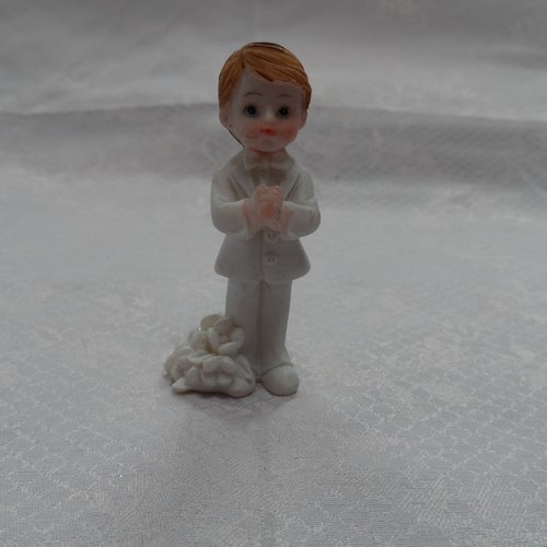 Figurine Ou Sujet Communion Garcon En Costume Blanc Communiant Deco Gateaux Piece Montee Un Grand Marche
