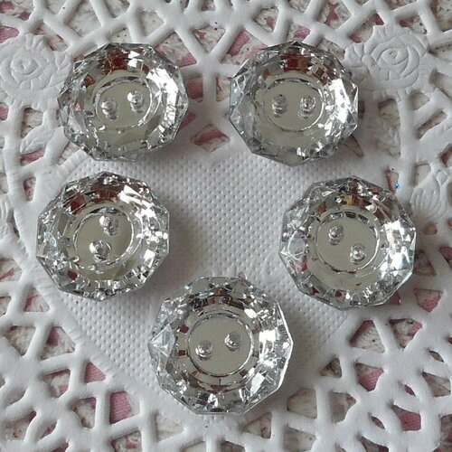 Boutons strass en acrylique, pour robe de mariée, créations shabby chic, par 5 boutons, de 2,00 cm de diamètre.