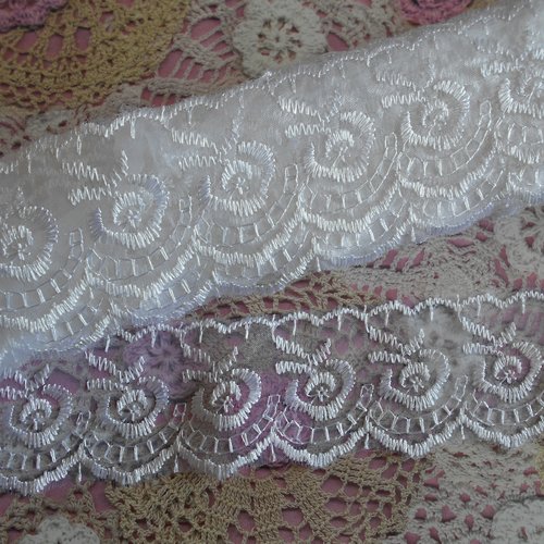 Dentelle blanche organza en polyester, pour robe de mariée, layette, lingerie, vendue au mètre, de 4,50 cm de largeur.