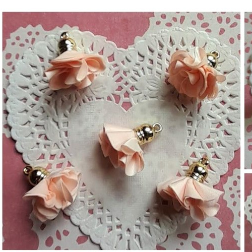 Pompons  fleur rose clair en tissu, par 5, pour créations shabby chic, fabrication de  bijou de sac, porte clés, 3,00 cm de hauteu