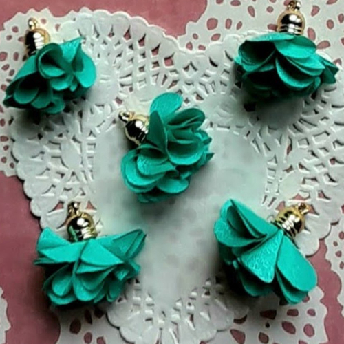 Pompons fleurs turquoise en tissu, par 5, pour créations shabby chic, fabrication de  bijou de sac, porte clés, 3,00 cm de hauteu