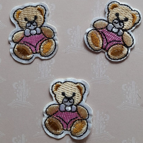 Appliques thermocollantes ours roses en feutrine par 3 pour customisation de vêtement d'enfant, layette, bonnet, 3,50 cm de cm.