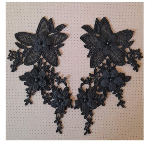 Appliques fleurs noires en dentelles, par 2 appliques, pour customisation de robe, sac, pull, de 20,50 cm de large.