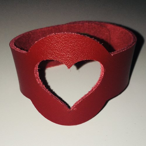 Bracelet enfant cuir véritable motif coeur